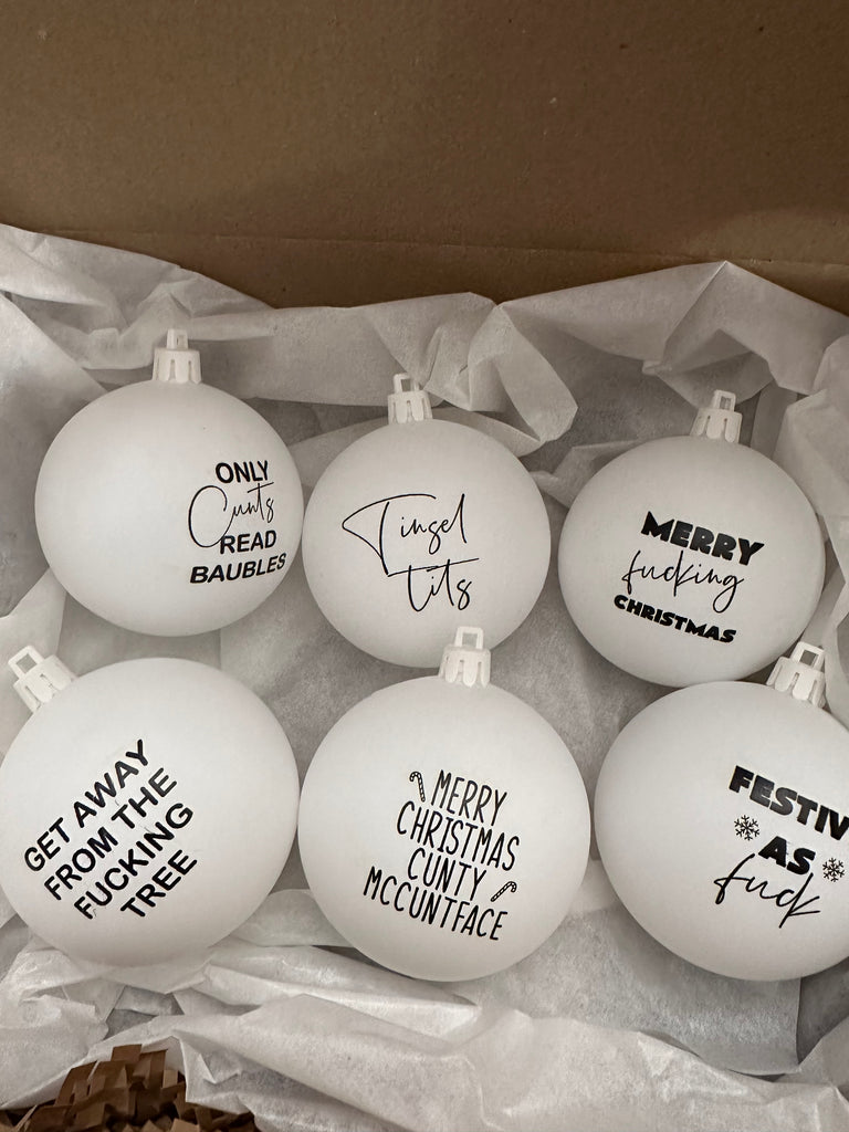 Matt Hanging Christmas Bauble Full Set of 6 - White